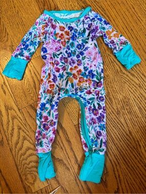 Little Sleepies NB crescent zippy